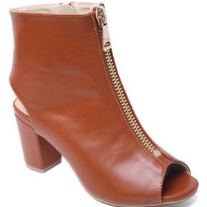 Camel front zip peep-toe bootie